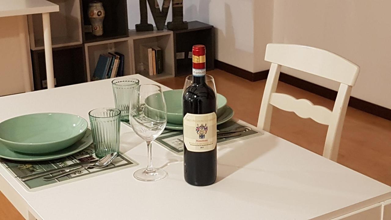 Casa Marzia - Vicino A Sant'Orsola E Centro Citta, Silenzioso E Accogliente Appartement Bologna Buitenkant foto