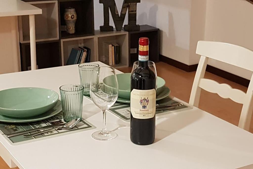 Casa Marzia - Vicino A Sant'Orsola E Centro Citta, Silenzioso E Accogliente Appartement Bologna Buitenkant foto